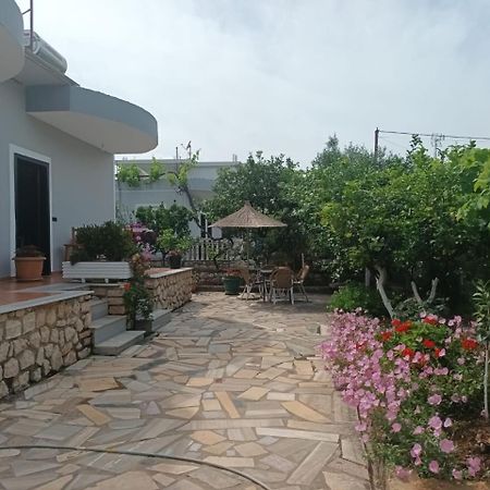 Vila Rexhaj Ksamil Bagian luar foto