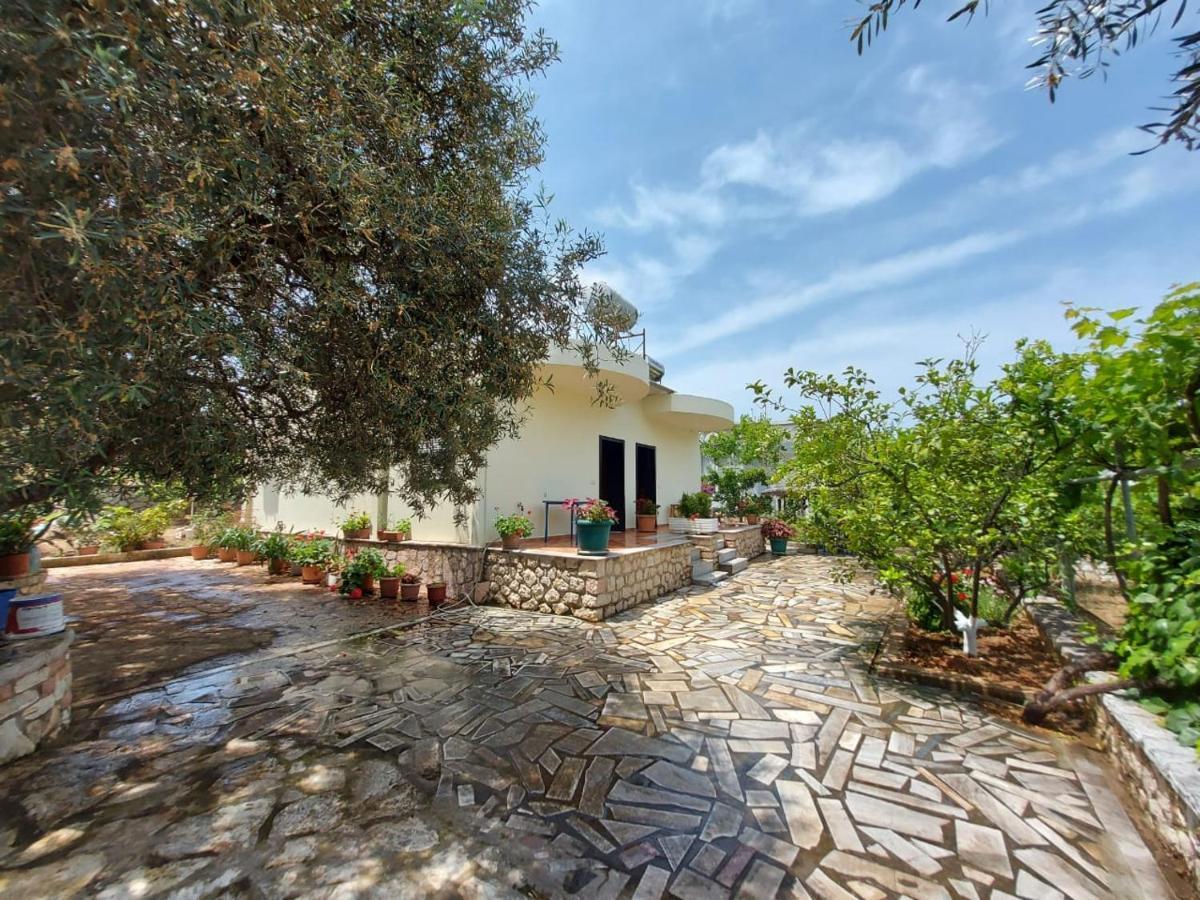 Vila Rexhaj Ksamil Bagian luar foto